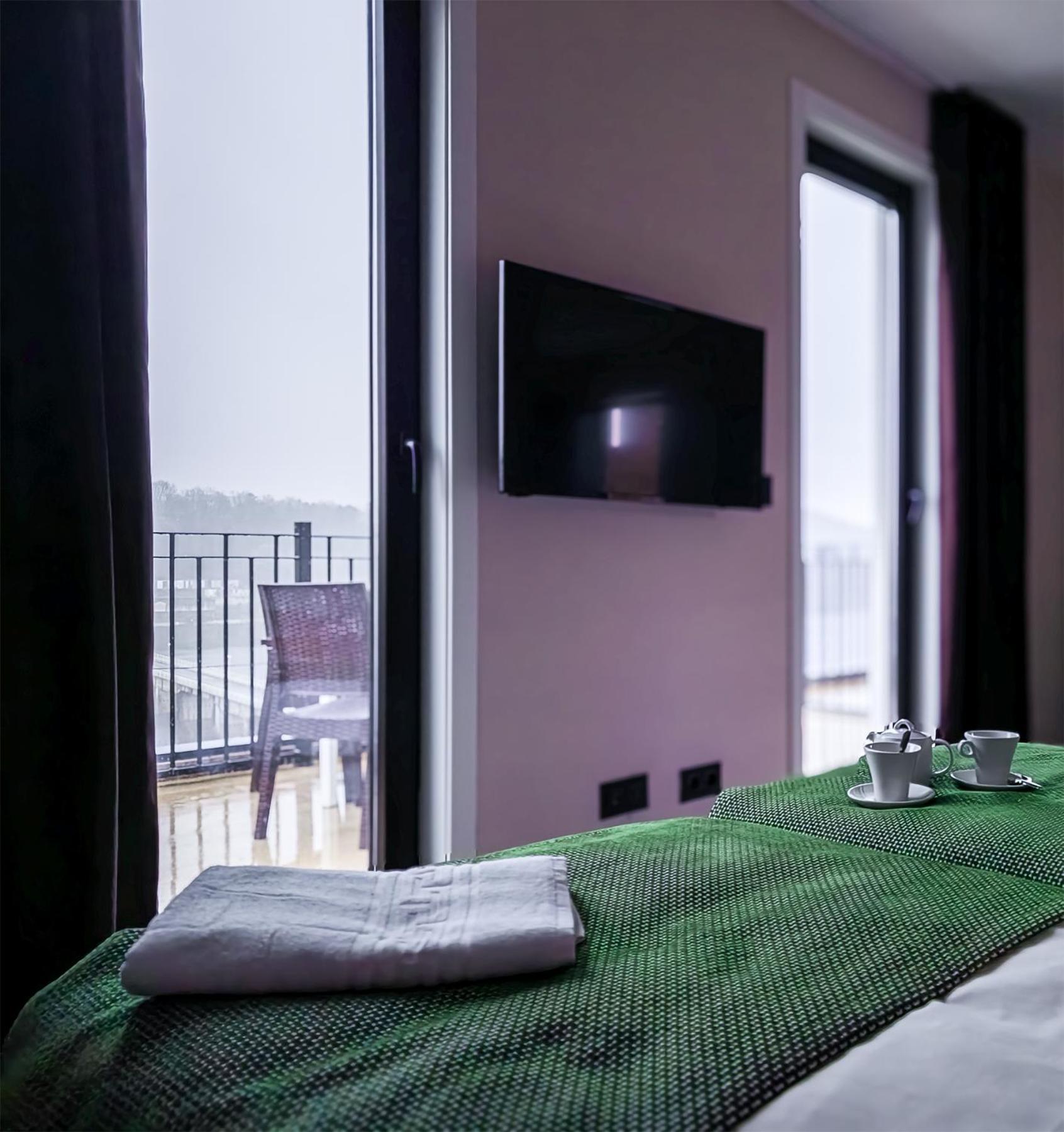 Hotel Portomarin Star エクステリア 写真